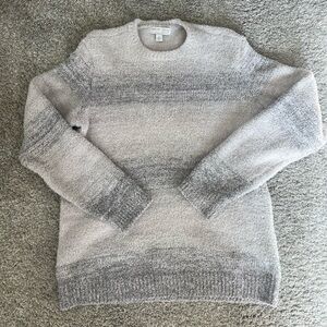 Super soft barefoot dreams crewneck sweater